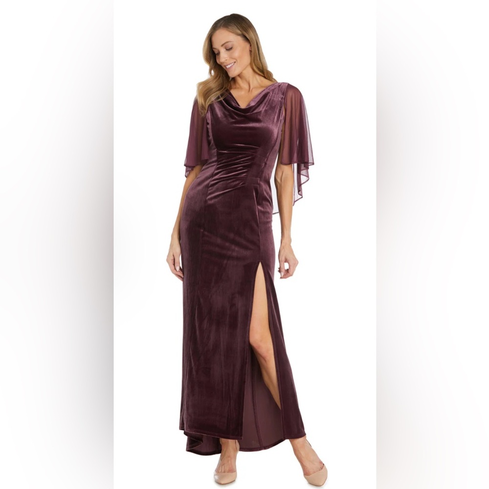 R&M Richard’s 9111 Velvet Gown